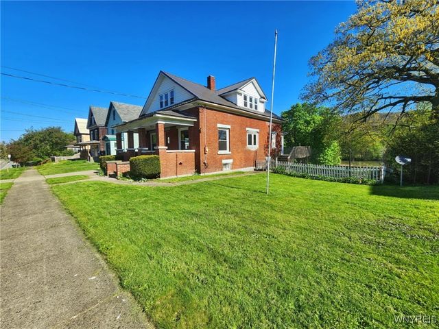 157 Clinton Street, Salamanca, NY 14779