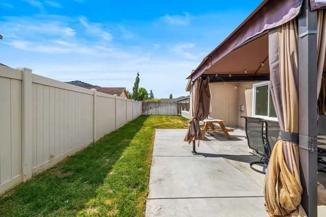 4508 Laredo Drive, Pasco, WA 99301
