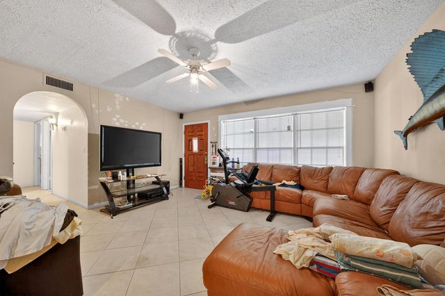 247 Airoso Boulevard, Port St. Lucie, FL 34983