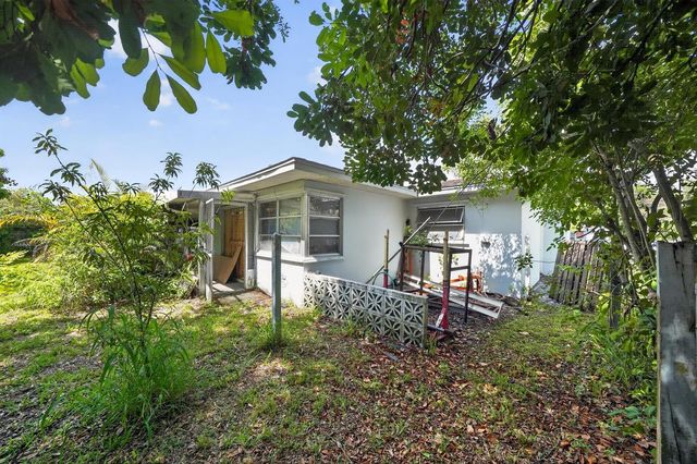 247 Airoso Boulevard, Port St. Lucie, FL 34983