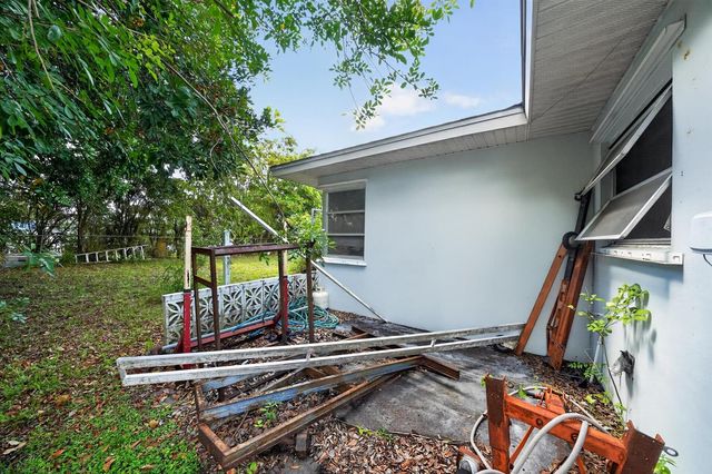247 Airoso Boulevard, Port St. Lucie, FL 34983