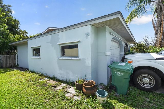 247 Airoso Boulevard, Port St. Lucie, FL 34983