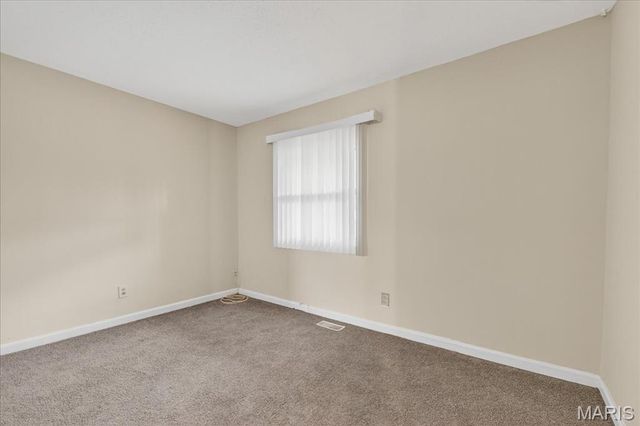 1352 Red River Drive, St Louis, MO 63138