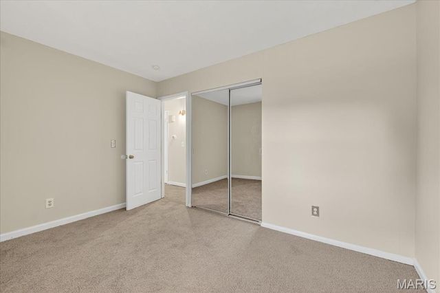 1352 Red River Drive, St Louis, MO 63138