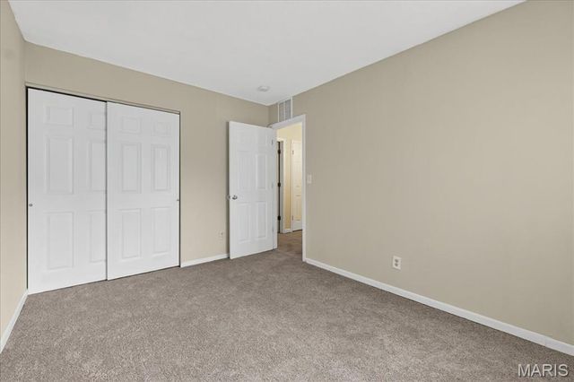 1352 Red River Drive, St Louis, MO 63138