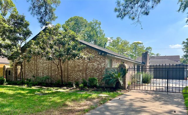 10719 Creektree Drive, Houston, TX 77070