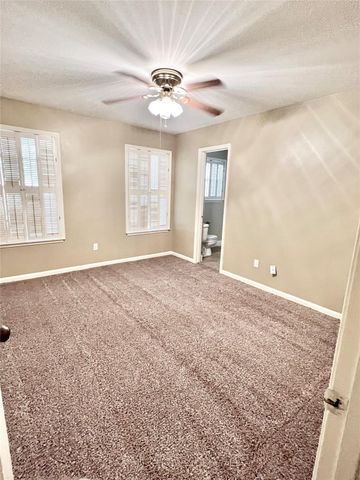 10719 Creektree Drive, Houston, TX 77070