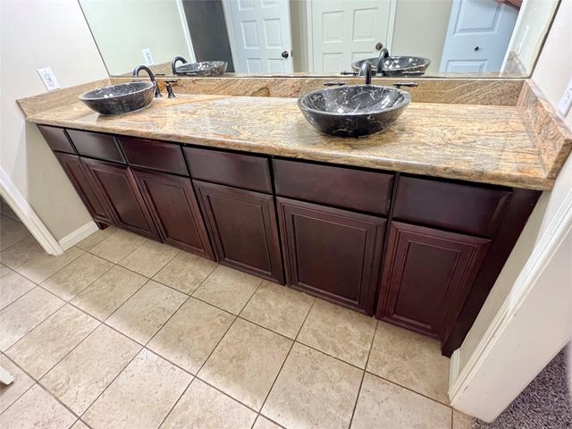 10719 Creektree Drive, Houston, TX 77070