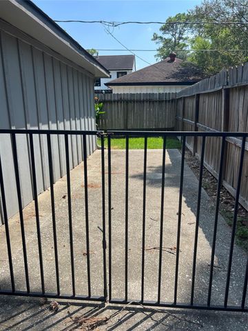 10719 Creektree Drive, Houston, TX 77070