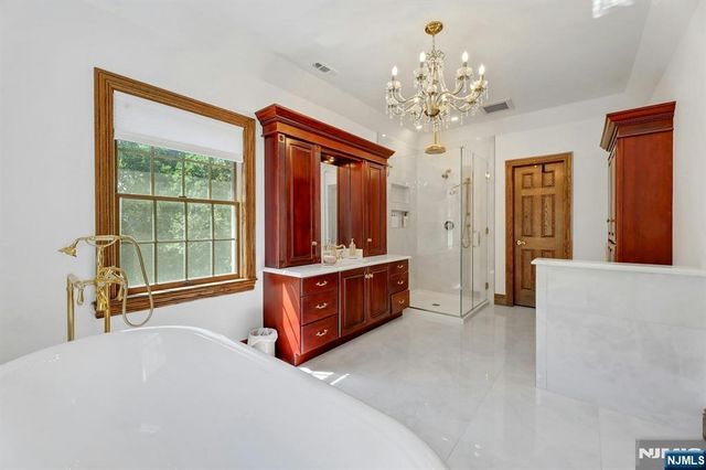 26 Green Terrace Way, West Milford, NJ 07480