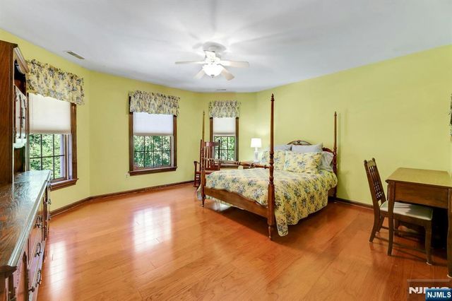 26 Green Terrace Way, West Milford, NJ 07480