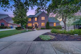 432 E Canford Park, Canton, MI 48187