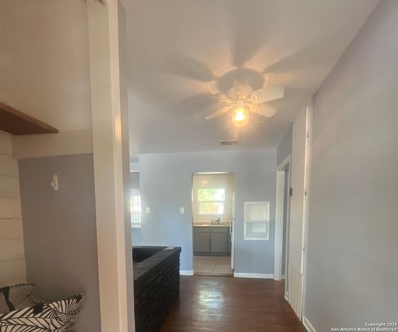 531 Crestview, San Antonio, TX 78201