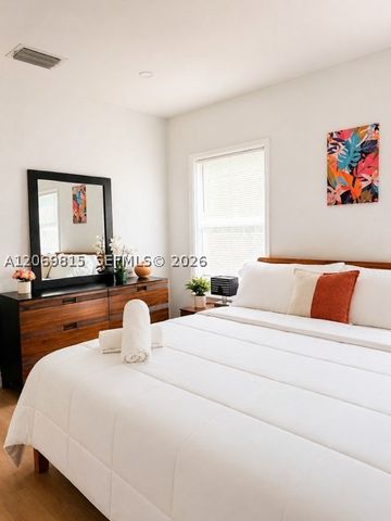 204 SW 2nd Ave, Hallandale Beach, FL 33009