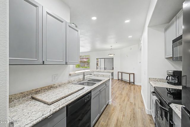 9820 N CENTRAL Avenue 120, Phoenix, AZ 85020