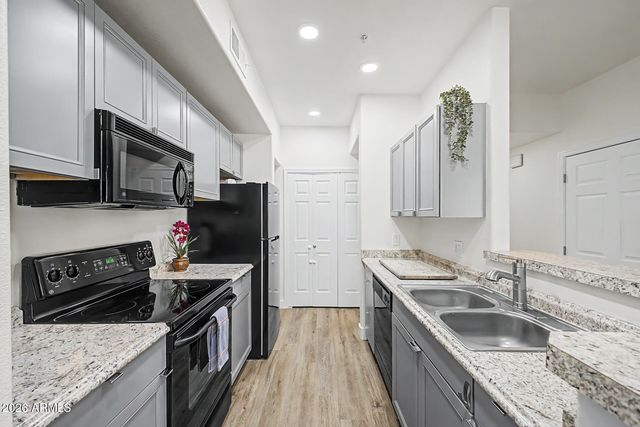 9820 N CENTRAL Avenue 120, Phoenix, AZ 85020