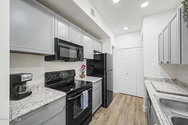 9820 N CENTRAL Avenue 120, Phoenix, AZ 85020