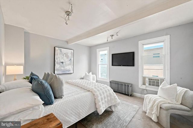 318 DURFOR ST, Philadelphia, PA 19148