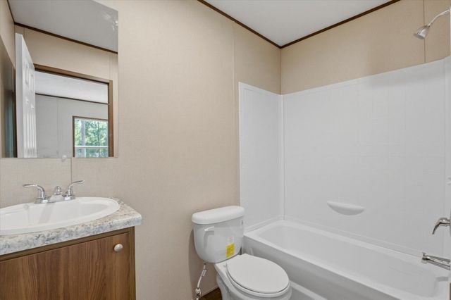 222 Moose Dr, Onalaska, TX 77360