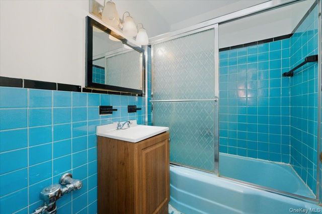 560 W Broadway 1-H, Long Beach, NY 11561