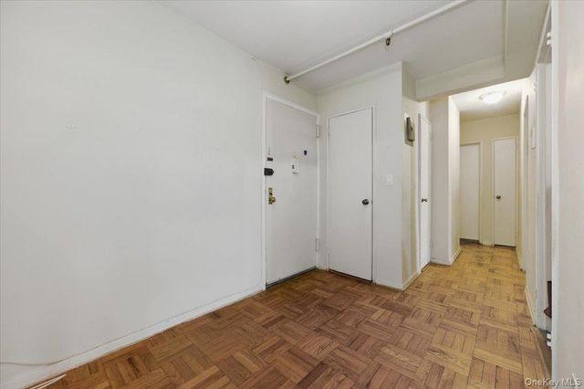 560 W Broadway 1-H, Long Beach, NY 11561