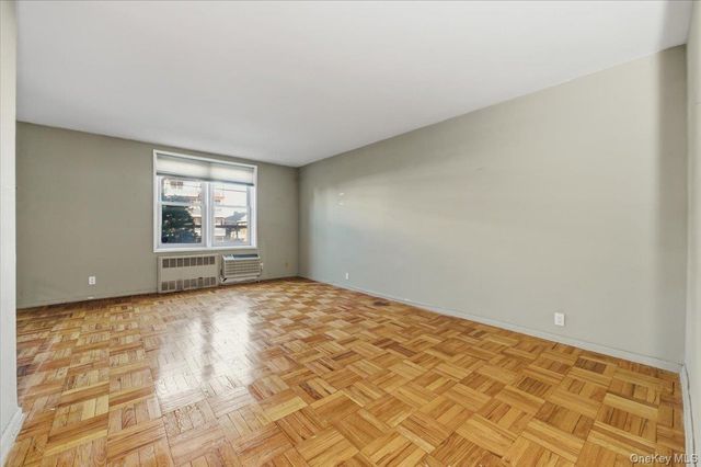 560 W Broadway 1-H, Long Beach, NY 11561