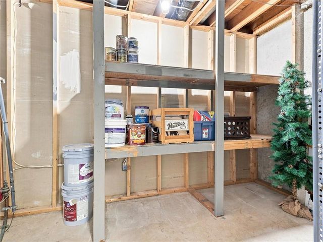 4109 NW 64th Place, Kansas City, MO 64151