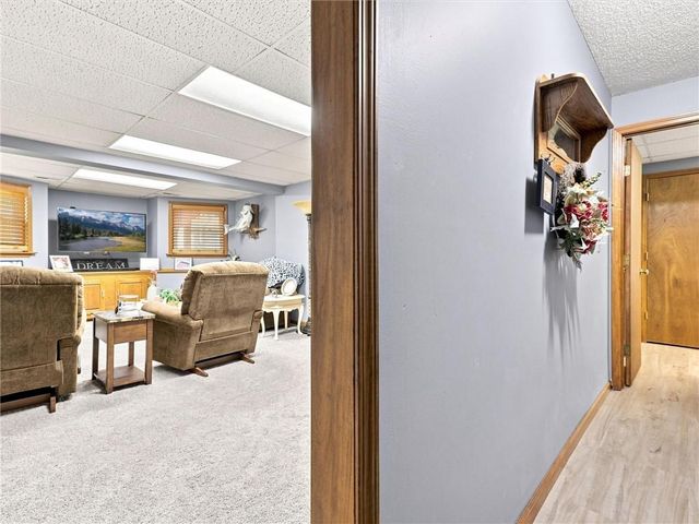 4109 NW 64th Place, Kansas City, MO 64151