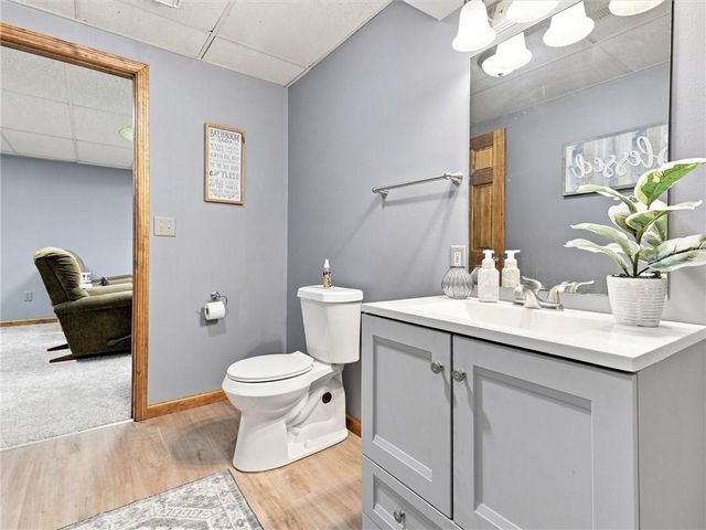 4109 NW 64th Place, Kansas City, MO 64151