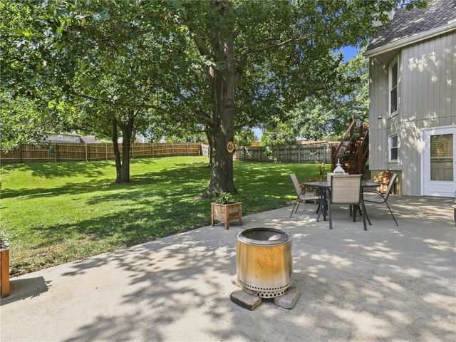 4109 NW 64th Place, Kansas City, MO 64151