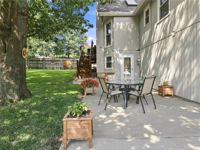 4109 NW 64th Place, Kansas City, MO 64151