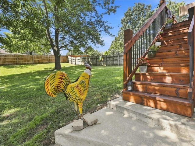 4109 NW 64th Place, Kansas City, MO 64151