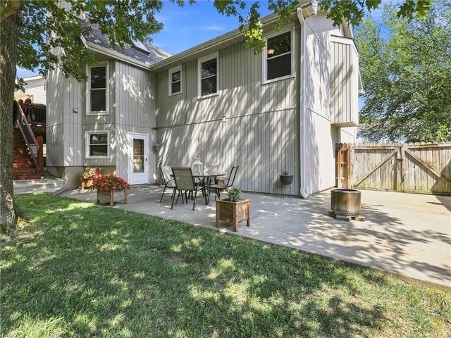 4109 NW 64th Place, Kansas City, MO 64151