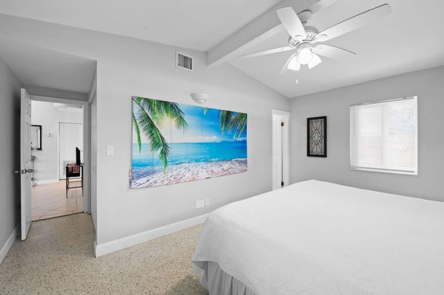 1636 NE 7th Terrace, Fort Lauderdale, FL 33305