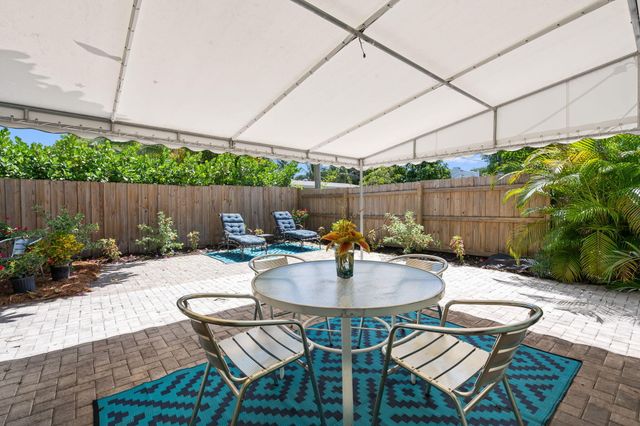 1636 NE 7th Terrace, Fort Lauderdale, FL 33305