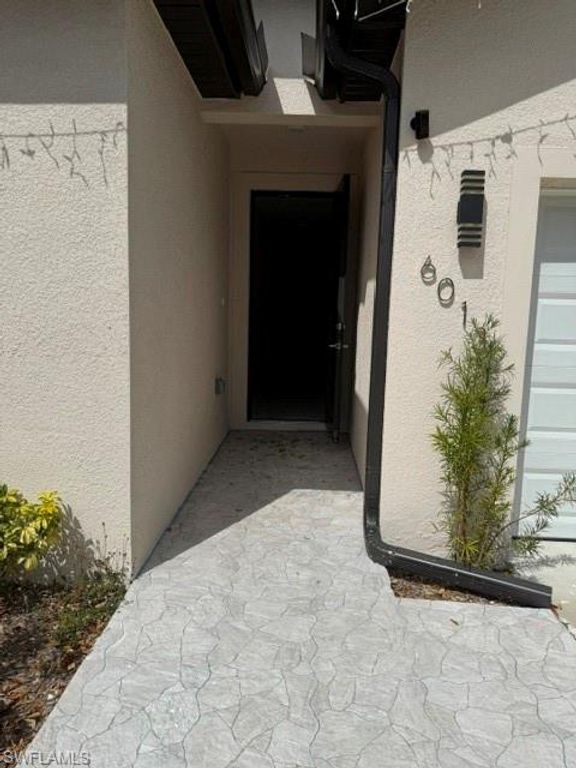 6013 Acorn CIR, LABELLE, FL 33935 — photo 4