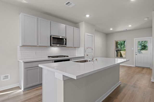 12163 Ridge Top Drive, Conroe, TX 77304