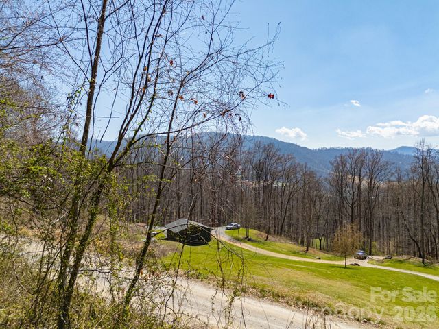 TBD Dads Retreat Trail, Canton, NC 28716