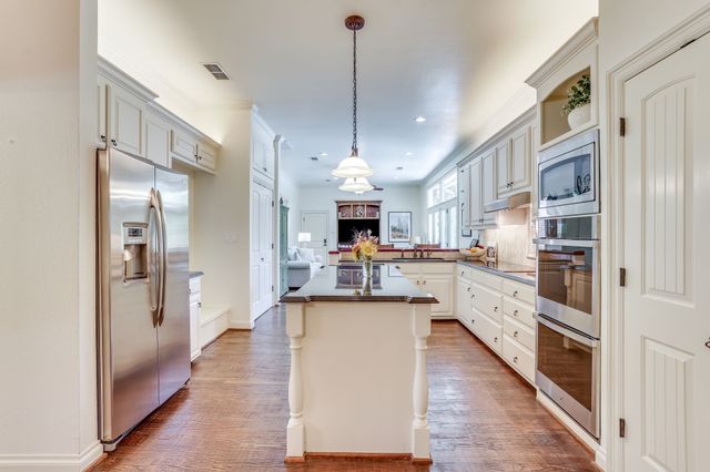 4600 E Bankhead Highway, Hudson Oaks, TX 76087