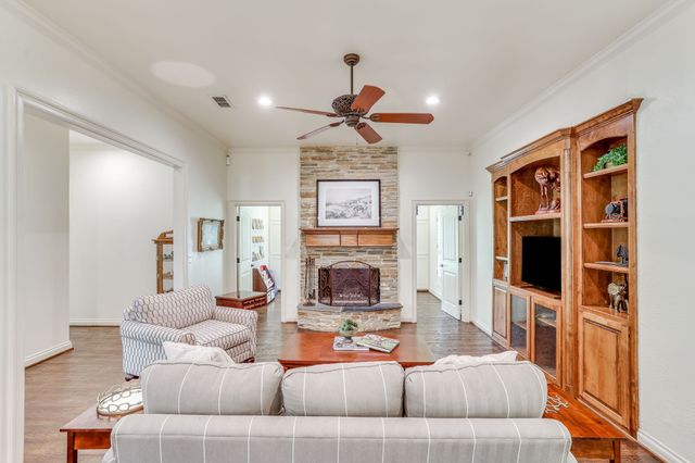 4600 E Bankhead Highway, Hudson Oaks, TX 76087