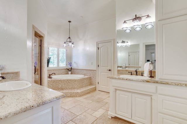 4600 E Bankhead Highway, Hudson Oaks, TX 76087