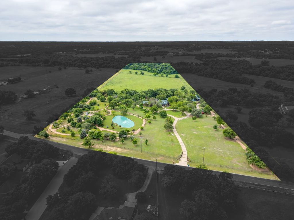 4600 E Bankhead Highway, Hudson Oaks, TX 76087