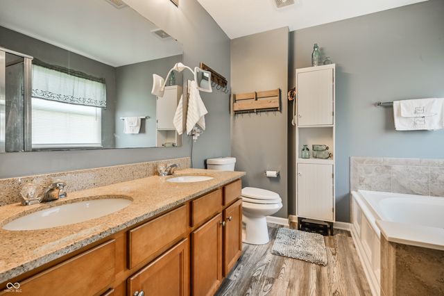 5132 Montevideo Drive, Plainfield, IN 46168