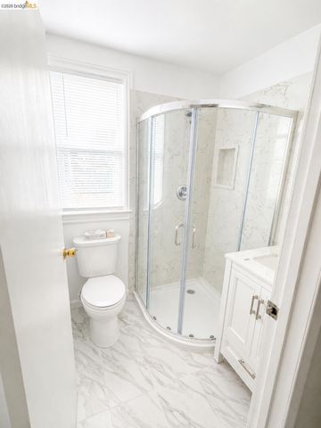 1826 Pacific Ave, Alameda, CA 94501