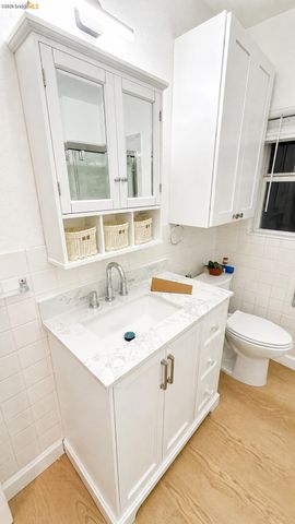 1826 Pacific Ave, Alameda, CA 94501