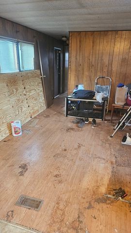 305 Turnpike St 26 2nd St, Easton, MA 02375