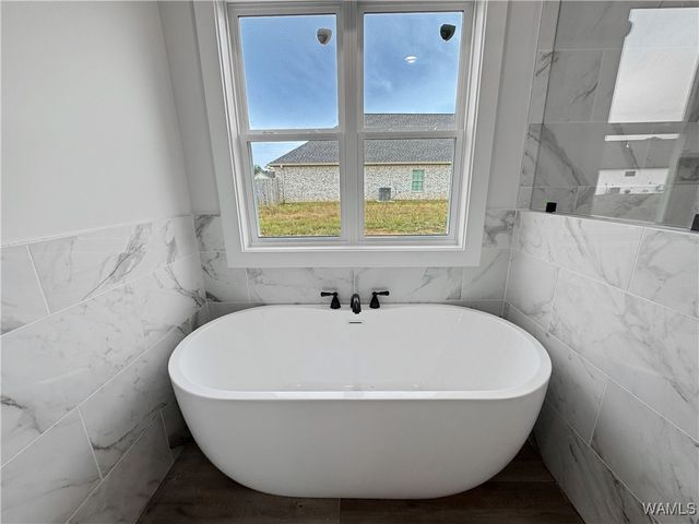 13742 Blackoak, Northport, AL 35475