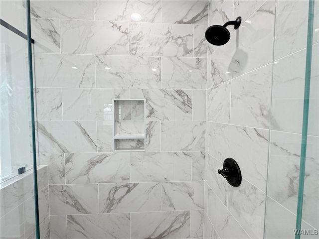 13742 Blackoak, Northport, AL 35475