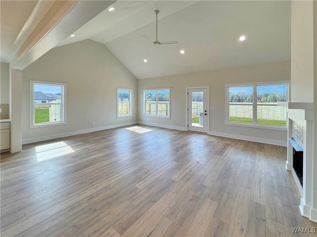 13742 Blackoak, Northport, AL 35475