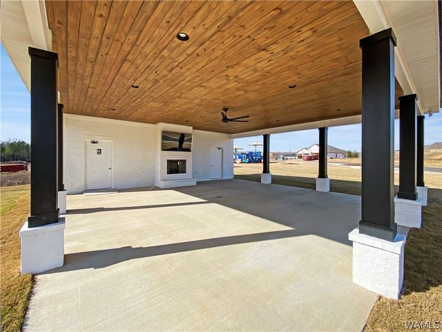 13742 Blackoak, Northport, AL 35475